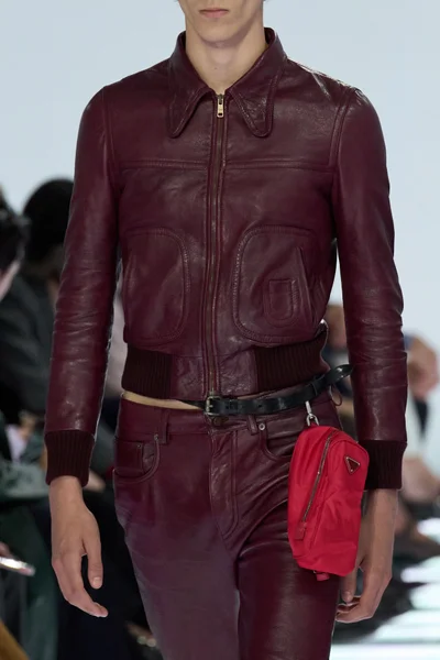 Look 32